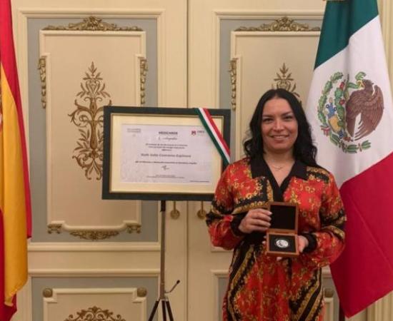 Egresada del CUAAD es reconocida como mexicana distinguida