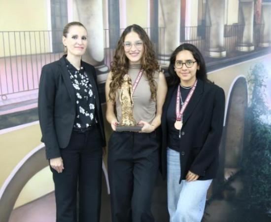 segundo lugar en el XVIII Congreso Internacional de Interiorismo_img2