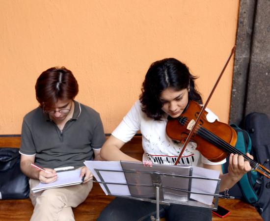 Desde 1975, el Día internacional de la música es celebrado no sólo por académicos e intelectuales en la materia, sino también por todas y todos los amantes de la melodía, la canción popular o urbana y de aquellas tonadas que hacen vibrar el cuerpo
