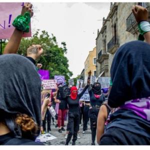 Fotografías, grabados y archivos de artistas se reúnen en el MUPAG, para reflexionar sobre el dolor, la memoria y la esperanza, a partir de las luchas que emprenden las mujeres